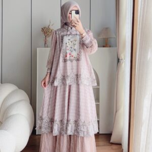 Marvela Layered Tile Dotty Maxi