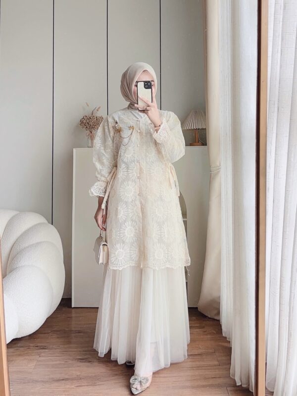 Nava Lace Tunik Matahari