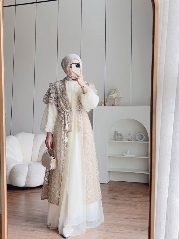 Azaluna Brocade Tile Maxi