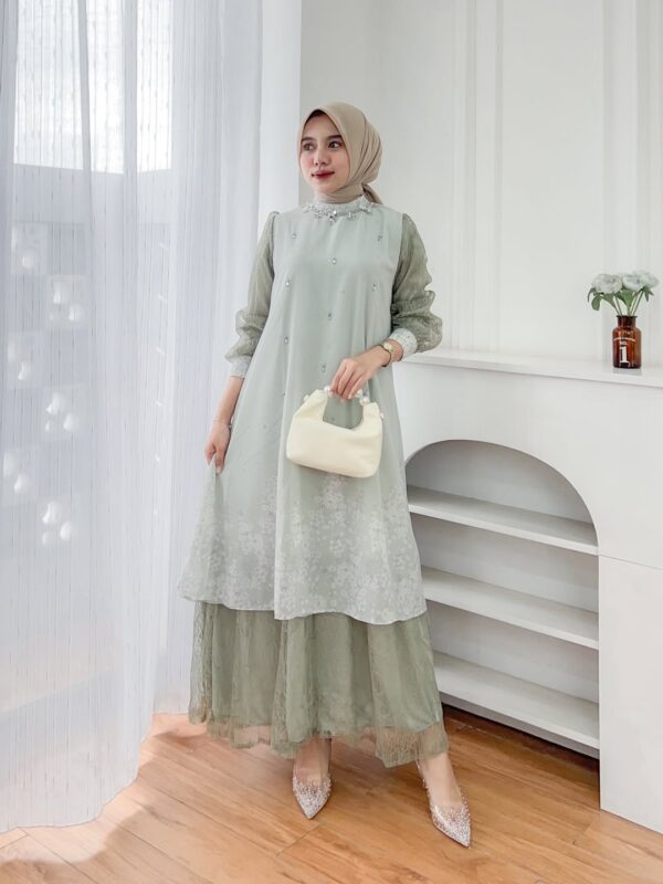 Lavina Dress